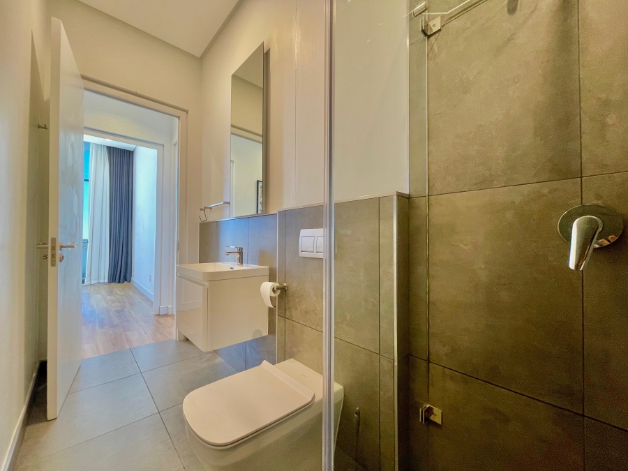 To Let 2 Bedroom Property for Rent in Illovo Gauteng