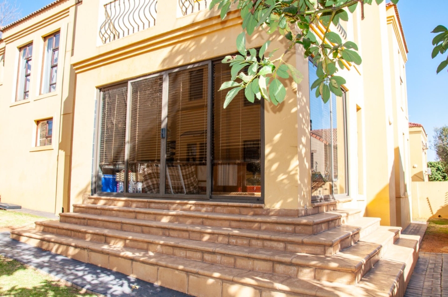 To Let 4 Bedroom Property for Rent in Carlswald Gauteng