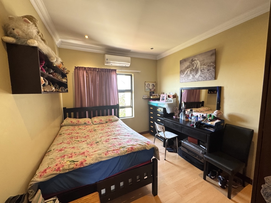 4 Bedroom Property for Sale in Thatchfield Hills Gauteng
