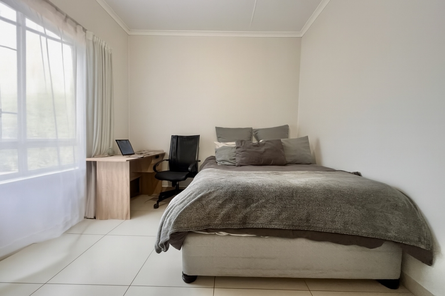1 Bedroom Property for Sale in Magaliessig Gauteng