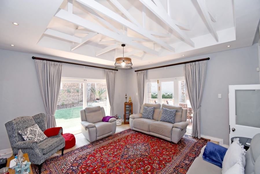 4 Bedroom Property for Sale in Kyalami Estates Gauteng