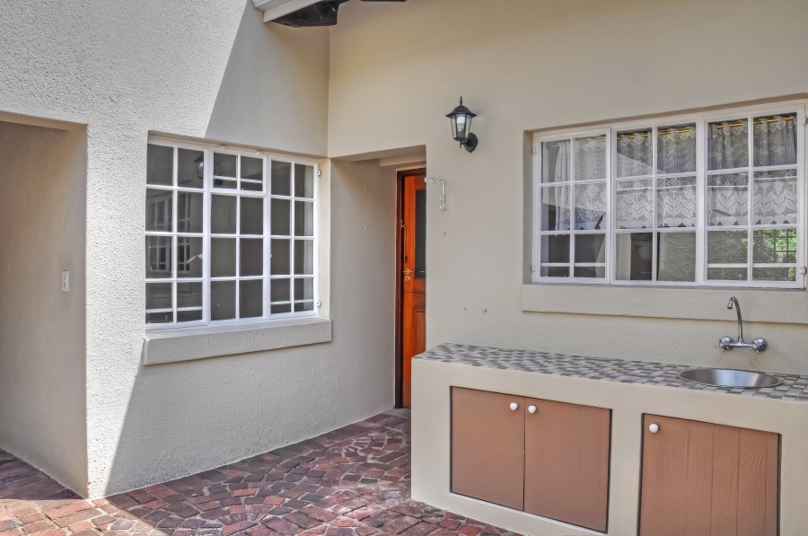 2 Bedroom Property for Sale in Magaliessig Gauteng