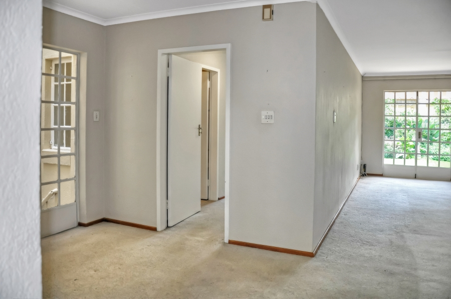 2 Bedroom Property for Sale in Magaliessig Gauteng