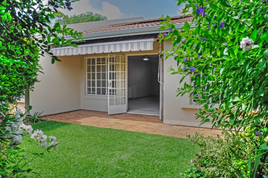 2 Bedroom Property for Sale in Magaliessig Gauteng