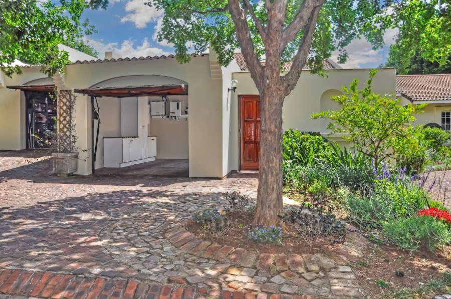 2 Bedroom Property for Sale in Magaliessig Gauteng