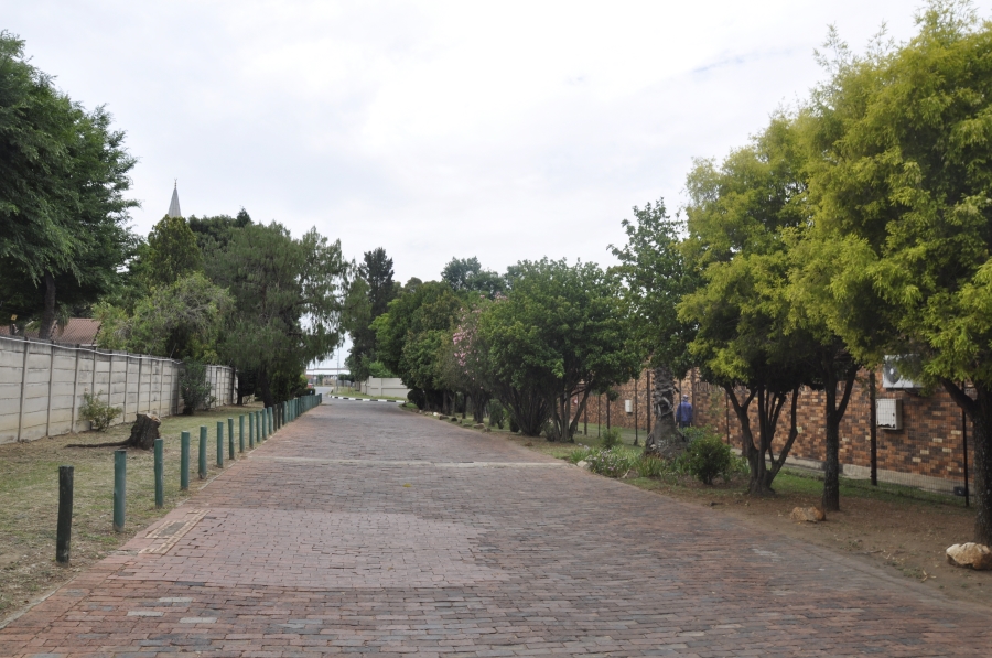 3 Bedroom Property for Sale in Buccleuch Gauteng