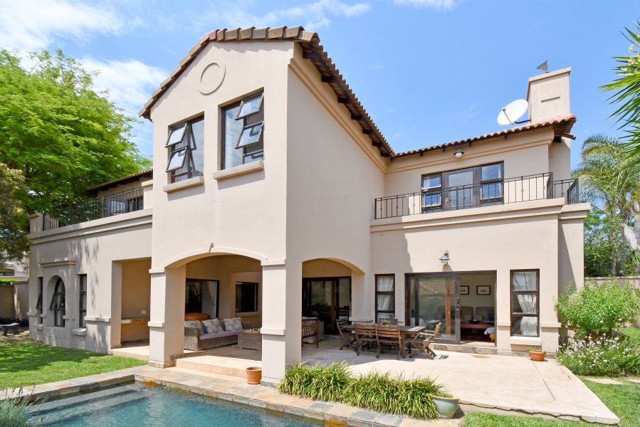 4 Bedroom Property for Sale in Lonehill Gauteng