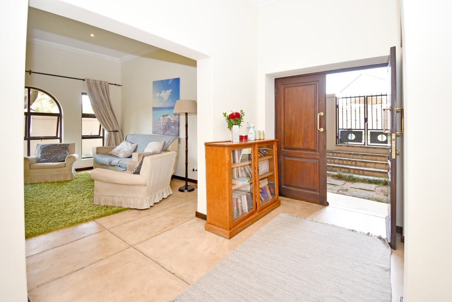 4 Bedroom Property for Sale in Lonehill Gauteng