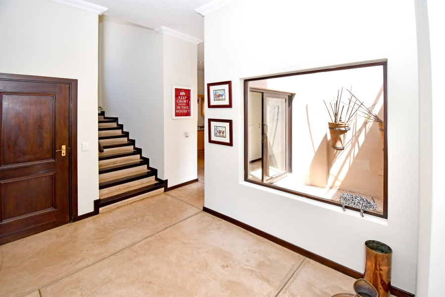 4 Bedroom Property for Sale in Lonehill Gauteng