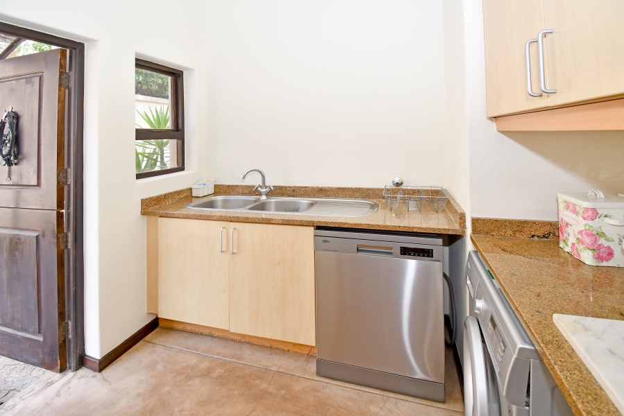 4 Bedroom Property for Sale in Lonehill Gauteng