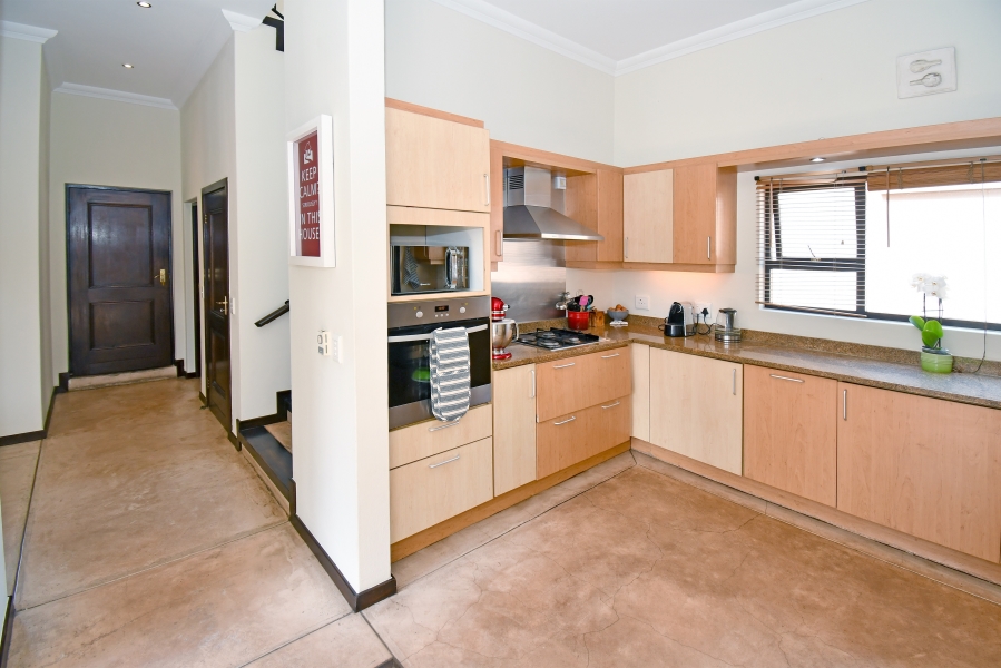 4 Bedroom Property for Sale in Lonehill Gauteng