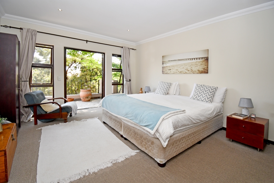 4 Bedroom Property for Sale in Lonehill Gauteng