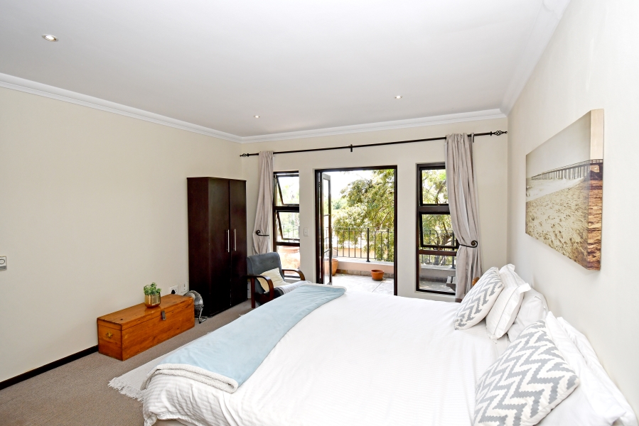 4 Bedroom Property for Sale in Lonehill Gauteng