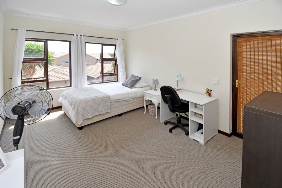 4 Bedroom Property for Sale in Lonehill Gauteng