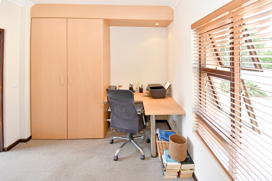 4 Bedroom Property for Sale in Lonehill Gauteng