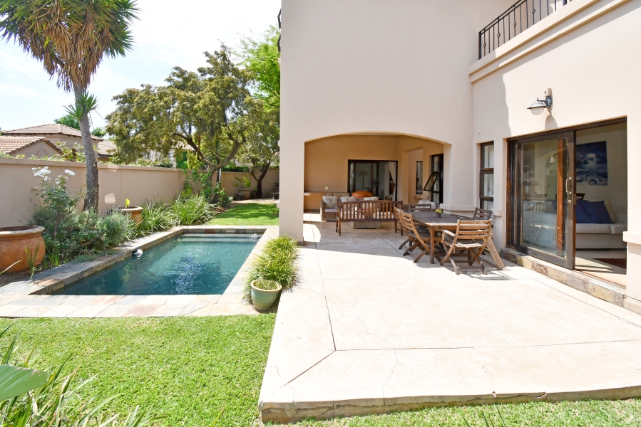 4 Bedroom Property for Sale in Lonehill Gauteng