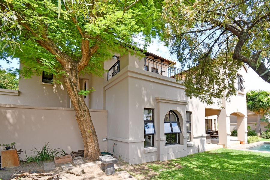 4 Bedroom Property for Sale in Lonehill Gauteng