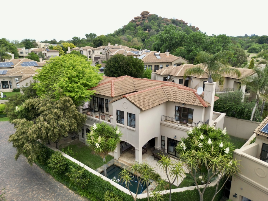 4 Bedroom Property for Sale in Lonehill Gauteng