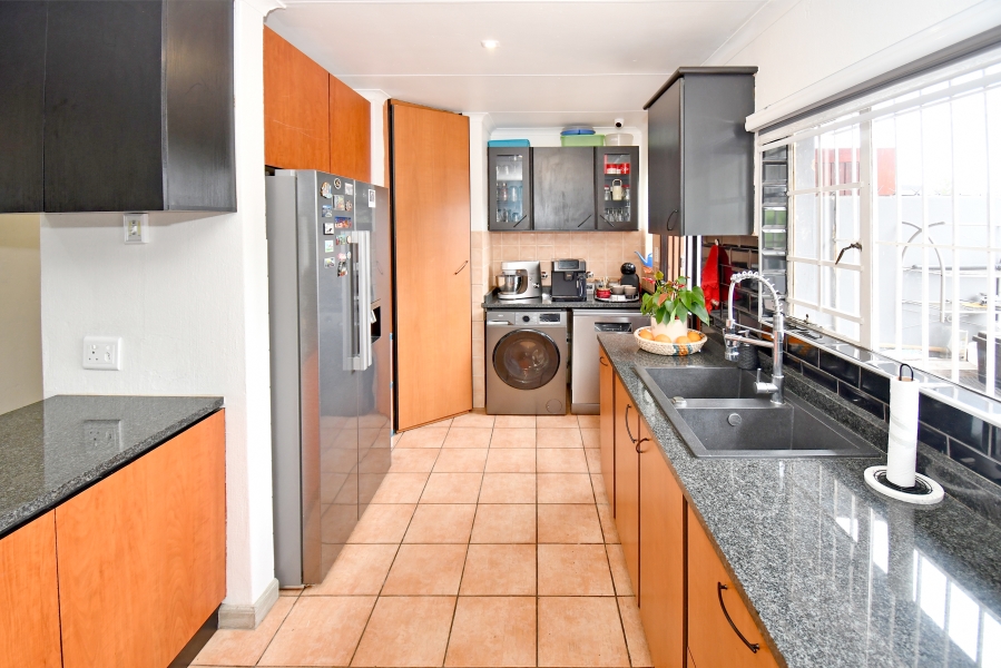 3 Bedroom Property for Sale in Vorna Valley Gauteng