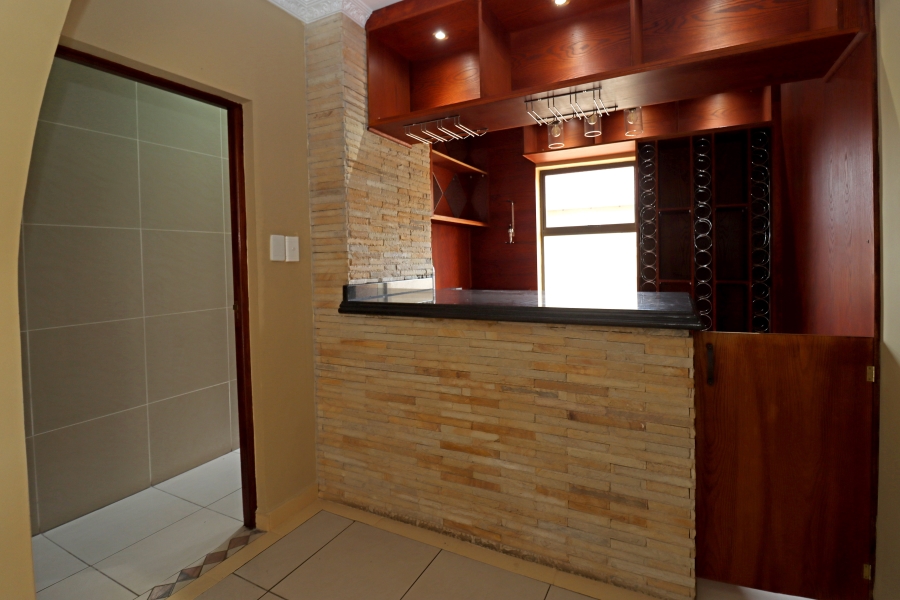 5 Bedroom Property for Sale in Blue Valley Golf Estate Gauteng