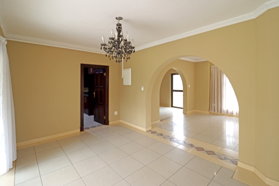 5 Bedroom Property for Sale in Blue Valley Golf Estate Gauteng