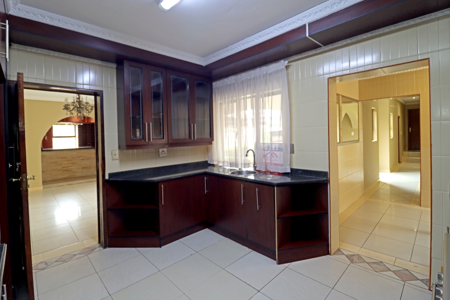 5 Bedroom Property for Sale in Blue Valley Golf Estate Gauteng