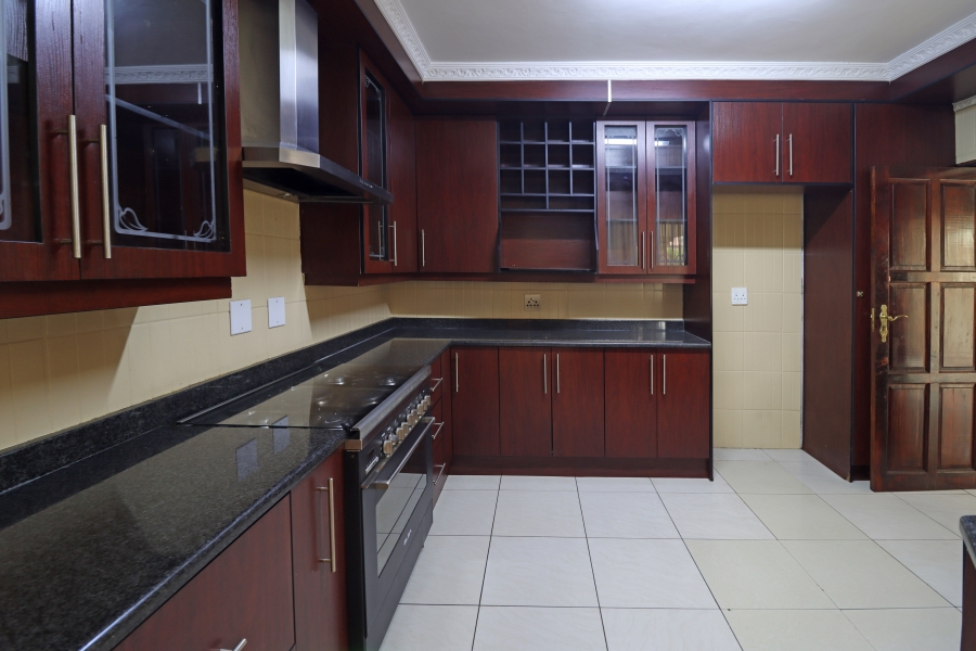 5 Bedroom Property for Sale in Blue Valley Golf Estate Gauteng