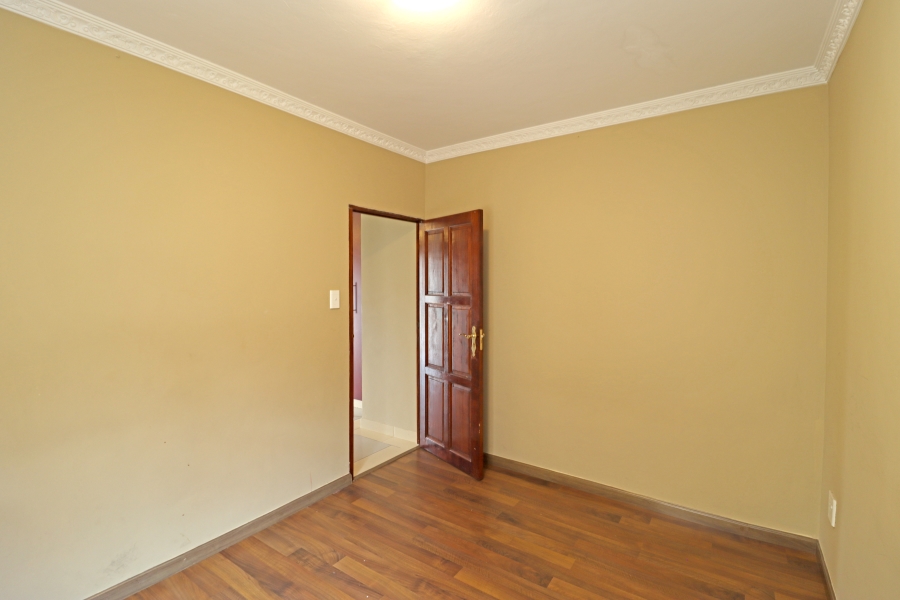 5 Bedroom Property for Sale in Blue Valley Golf Estate Gauteng