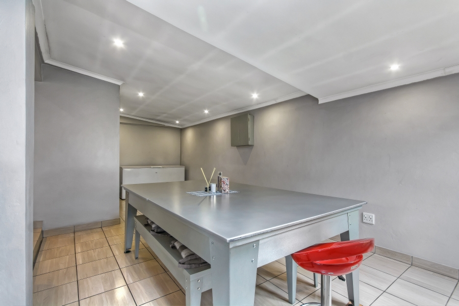 2 Bedroom Property for Sale in Halfway Gardens Gauteng