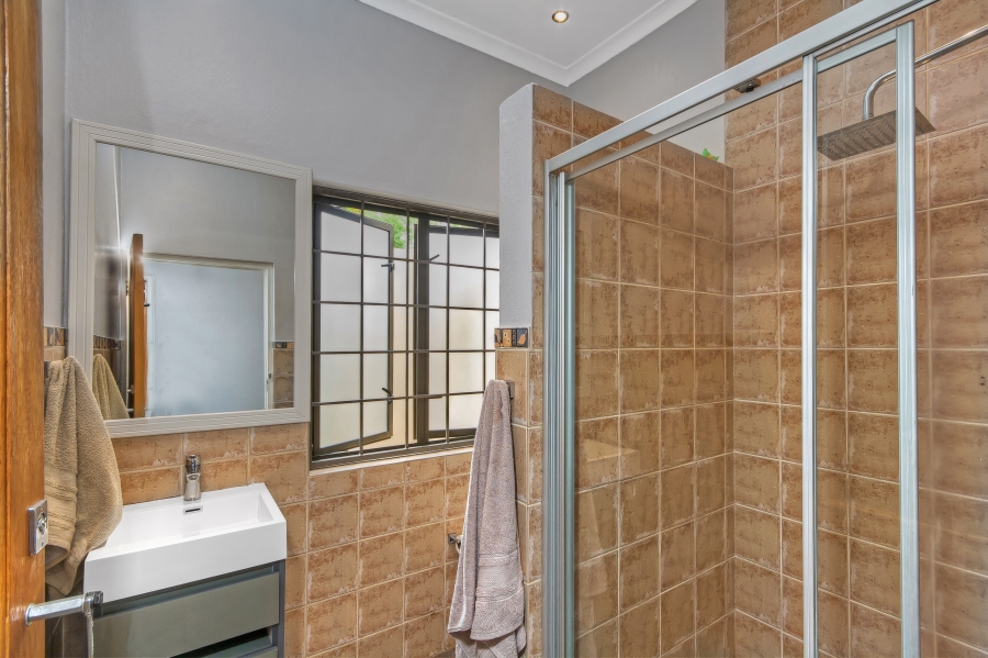 2 Bedroom Property for Sale in Halfway Gardens Gauteng