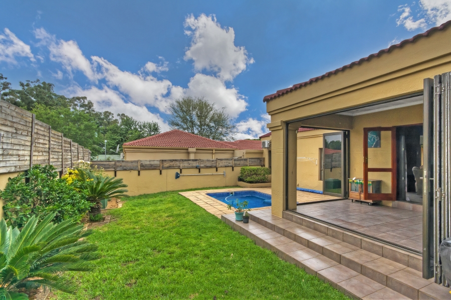 2 Bedroom Property for Sale in Halfway Gardens Gauteng