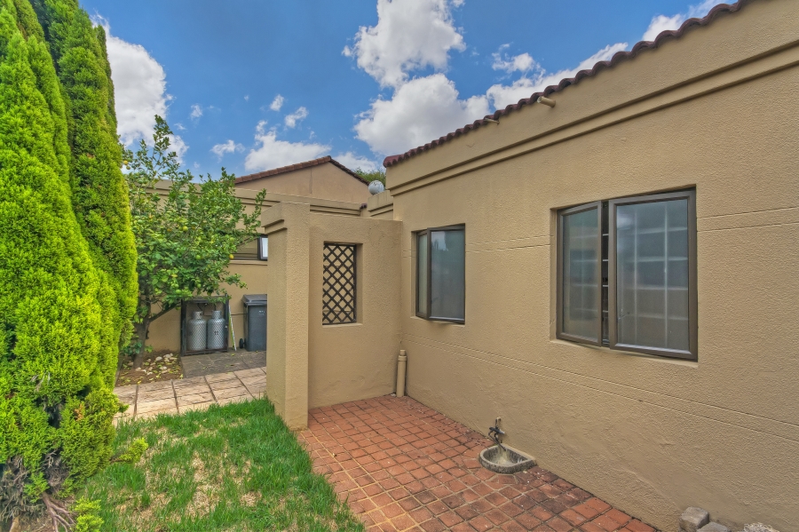 2 Bedroom Property for Sale in Halfway Gardens Gauteng