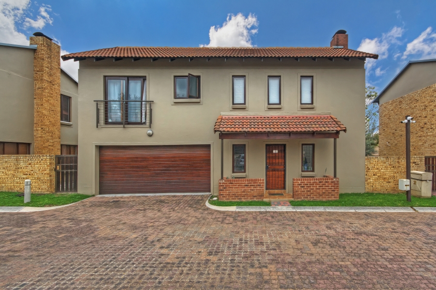 3 Bedroom Property for Sale in Carlswald Gauteng