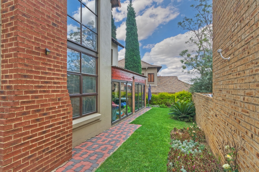 3 Bedroom Property for Sale in Carlswald Gauteng