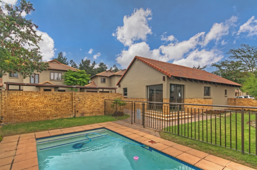 3 Bedroom Property for Sale in Carlswald Gauteng