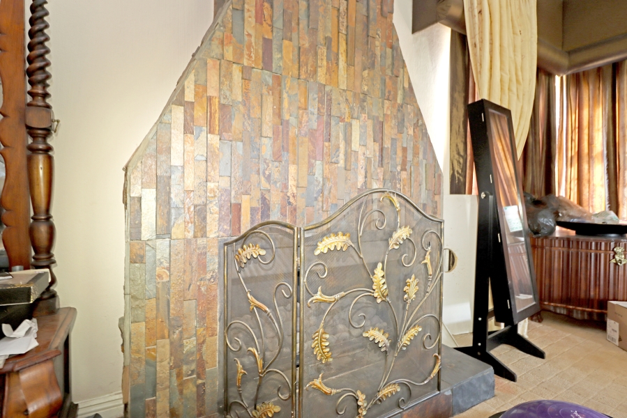 5 Bedroom Property for Sale in Bridle Park A H Gauteng