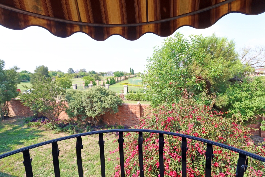 5 Bedroom Property for Sale in Bridle Park A H Gauteng