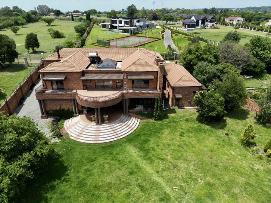 5 Bedroom Property for Sale in Bridle Park A H Gauteng