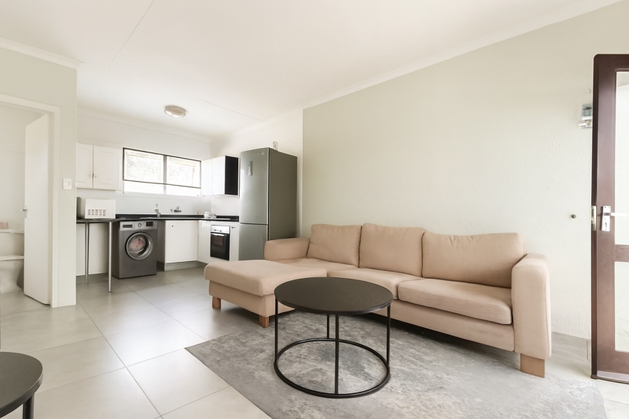 To Let 1 Bedroom Property for Rent in Magaliessig Gauteng