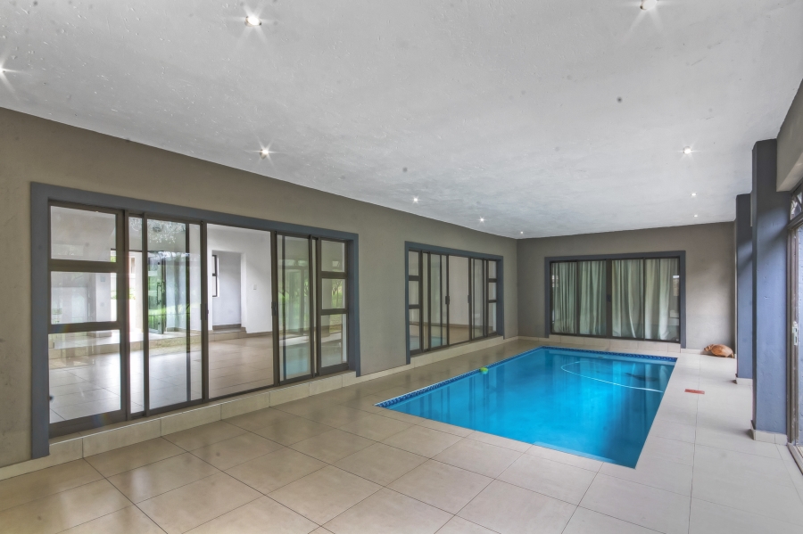 5 Bedroom Property for Sale in Blue Valley Golf Estate Gauteng