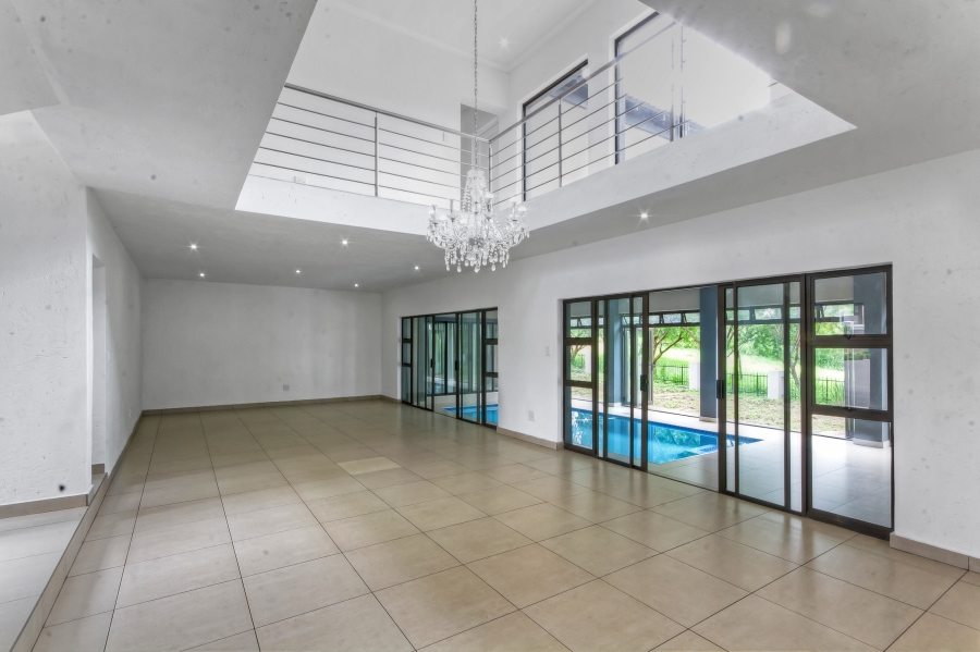 5 Bedroom Property for Sale in Blue Valley Golf Estate Gauteng