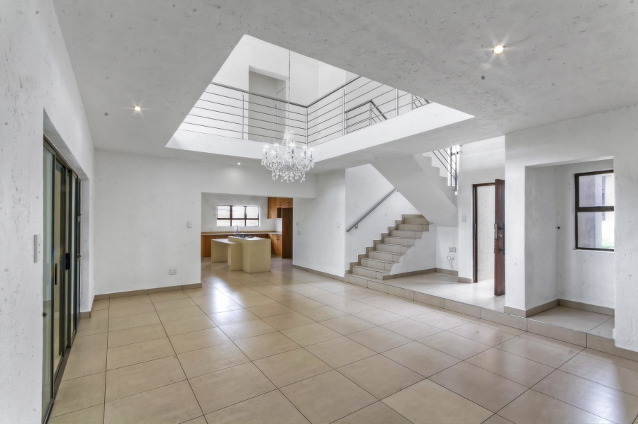 5 Bedroom Property for Sale in Blue Valley Golf Estate Gauteng