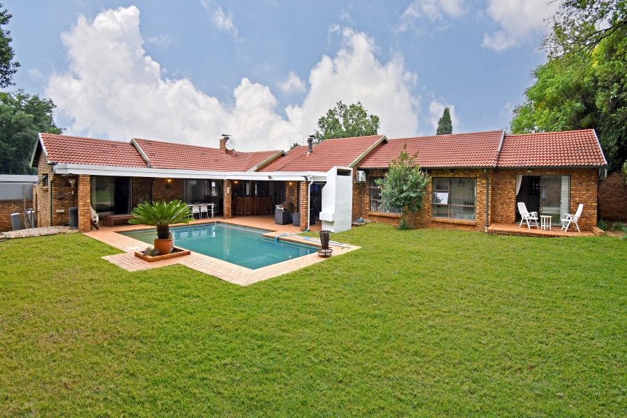 4 Bedroom Property for Sale in Paulshof Gauteng