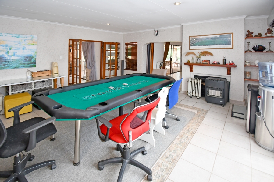 4 Bedroom Property for Sale in Paulshof Gauteng