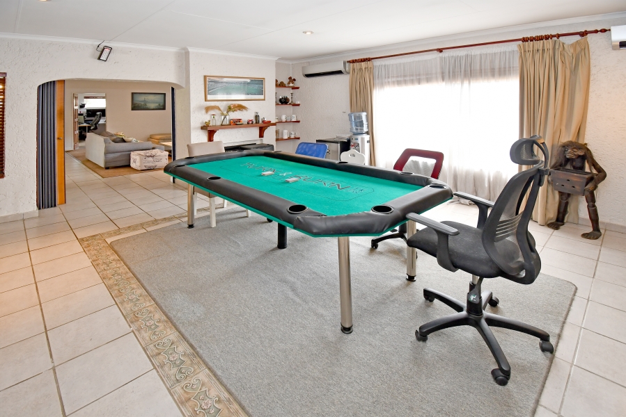 4 Bedroom Property for Sale in Paulshof Gauteng