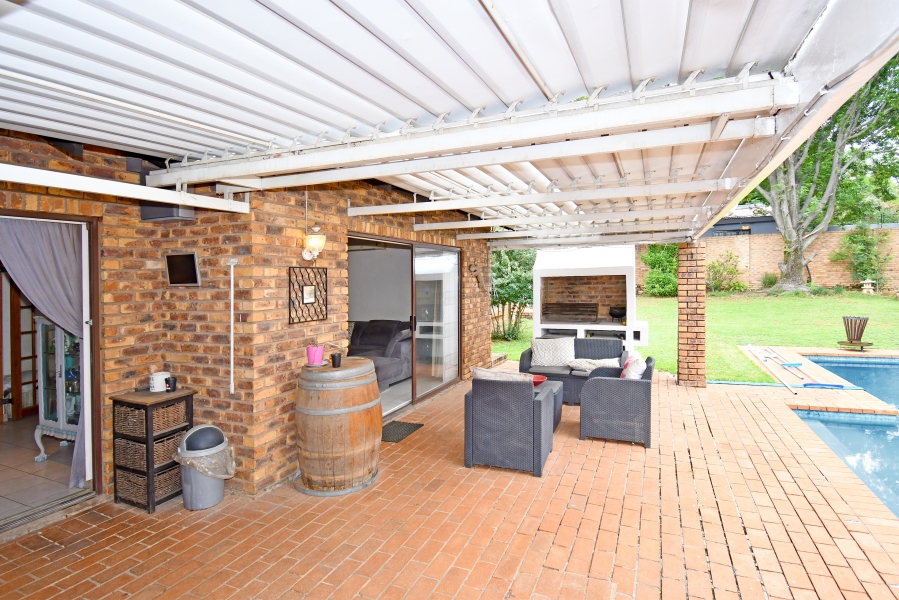4 Bedroom Property for Sale in Paulshof Gauteng