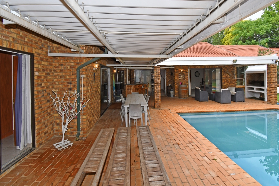 4 Bedroom Property for Sale in Paulshof Gauteng