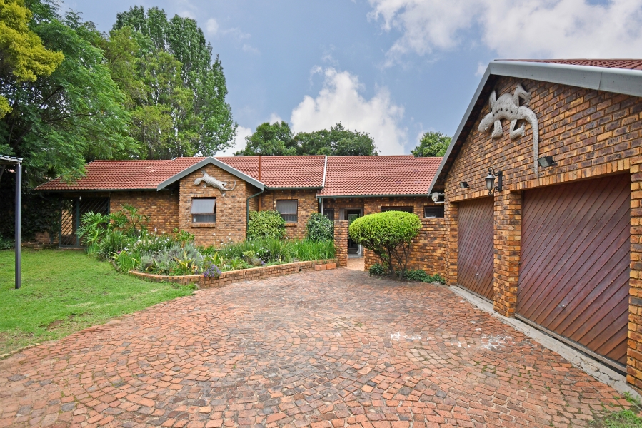 4 Bedroom Property for Sale in Paulshof Gauteng