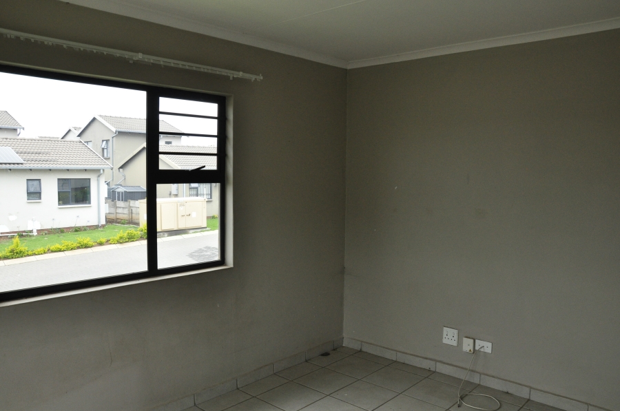 3 Bedroom Property for Sale in Noordwyk Gauteng