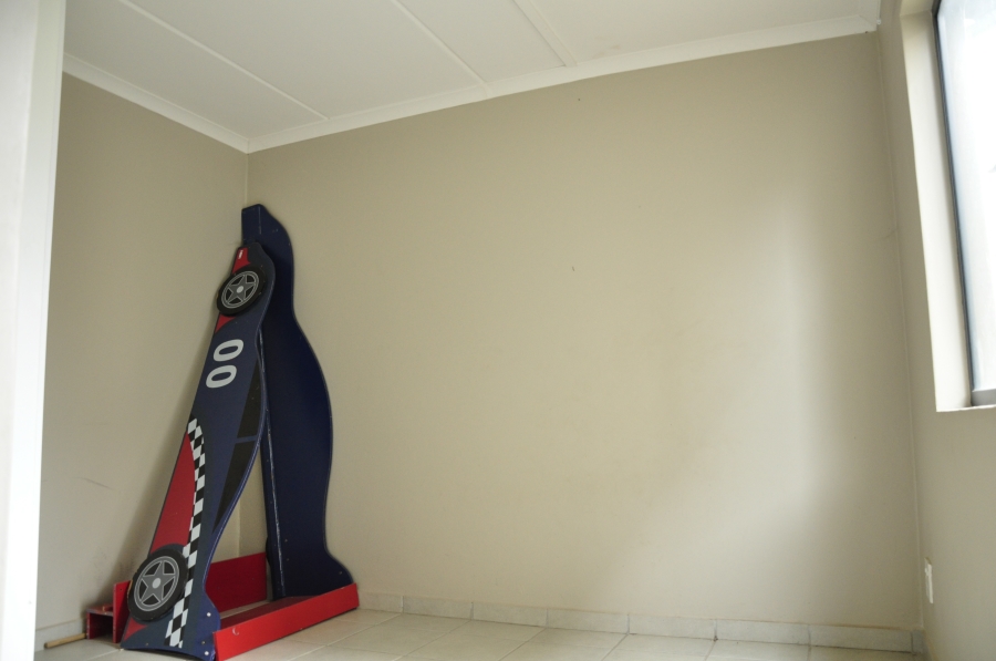 3 Bedroom Property for Sale in Noordwyk Gauteng